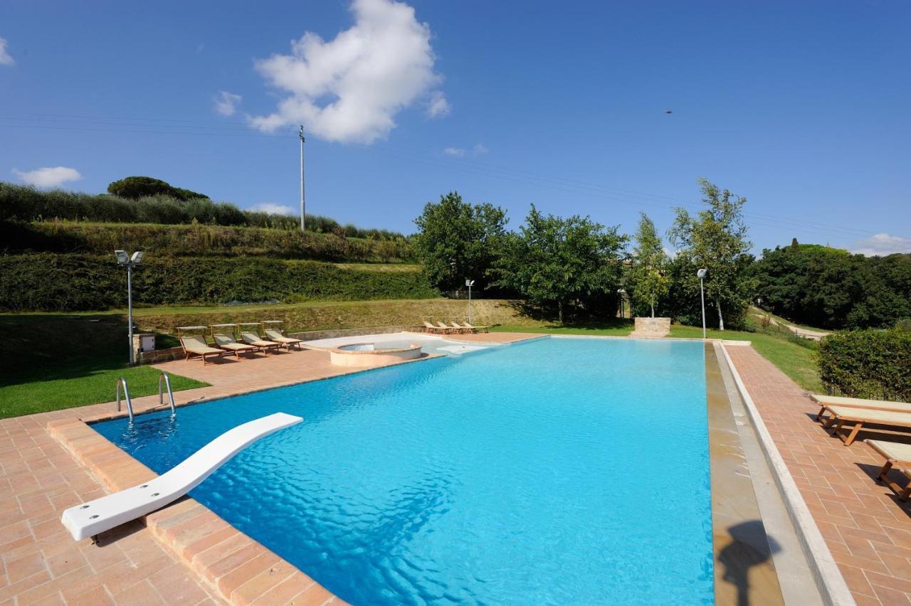 Agriturismo Il Vecchio Mandorlo 페루자 외부 사진