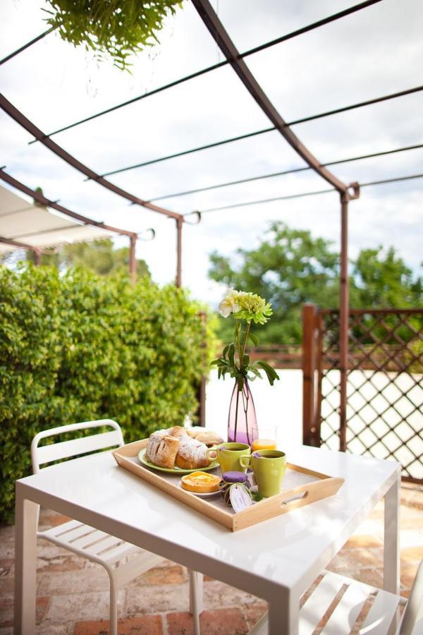 Agriturismo Il Vecchio Mandorlo 페루자 외부 사진