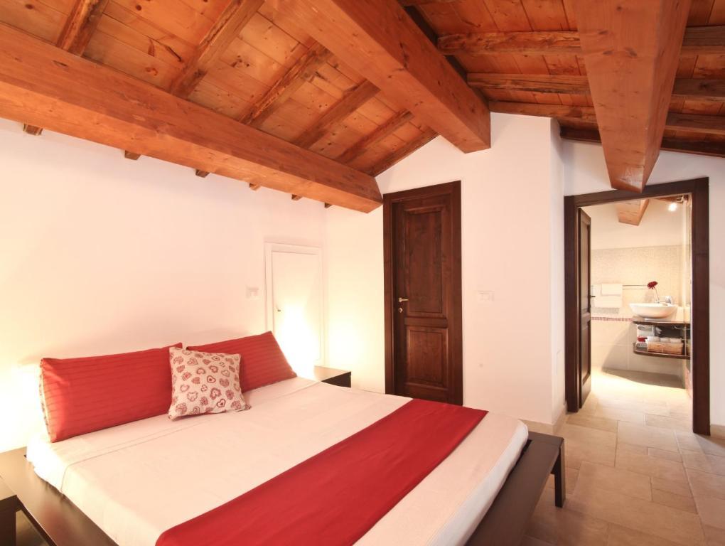 Agriturismo Il Vecchio Mandorlo 페루자 외부 사진